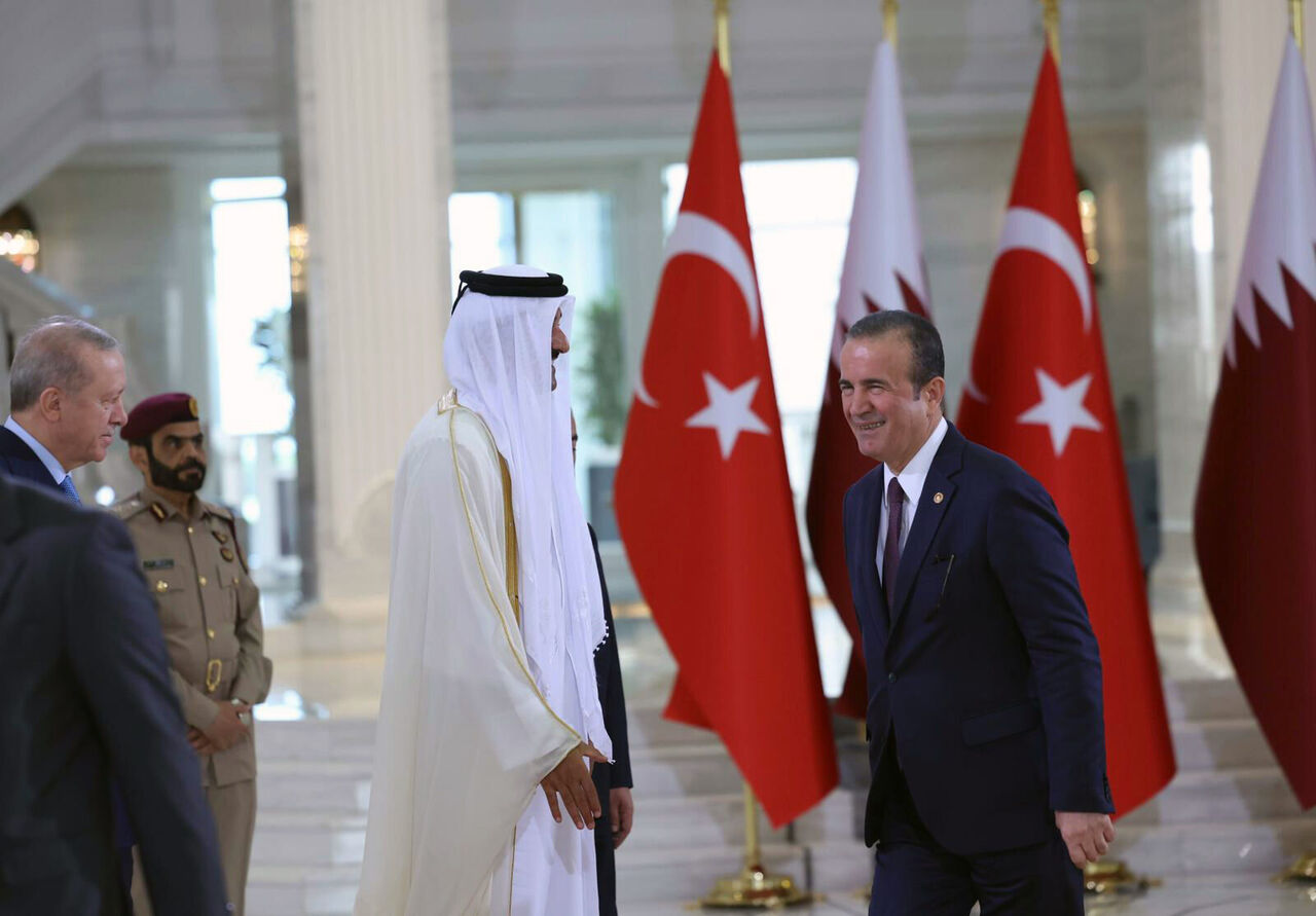 C U M H U R B A S K A N I E R D O G A N I N K O R F E Z T U R U N D A 978833 290685