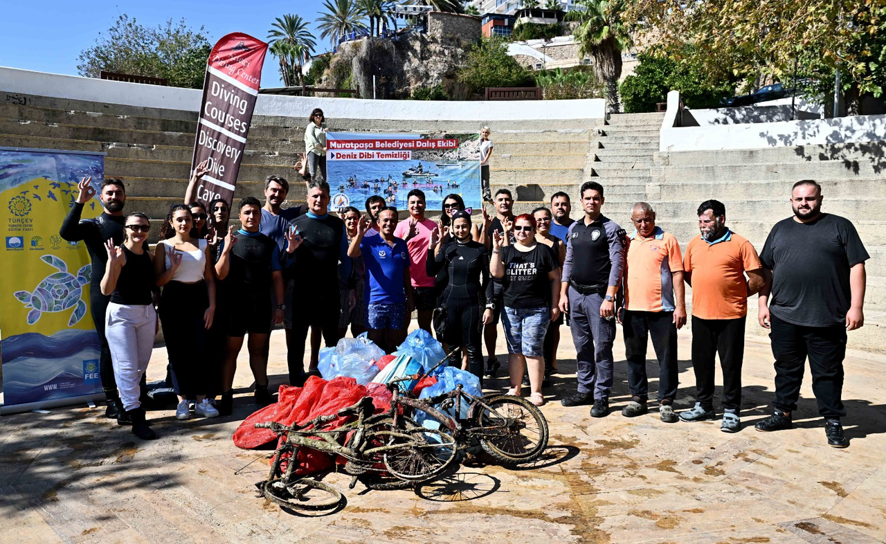 D E N I Z D I B I T E M I Z L I G I N D E 2 B I S I K L E T V E 1 964646 286481