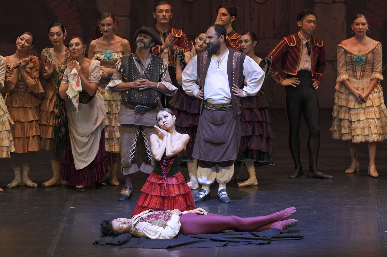 D O N K I S O T S O N K E Z S A H N E D E 979397 290868