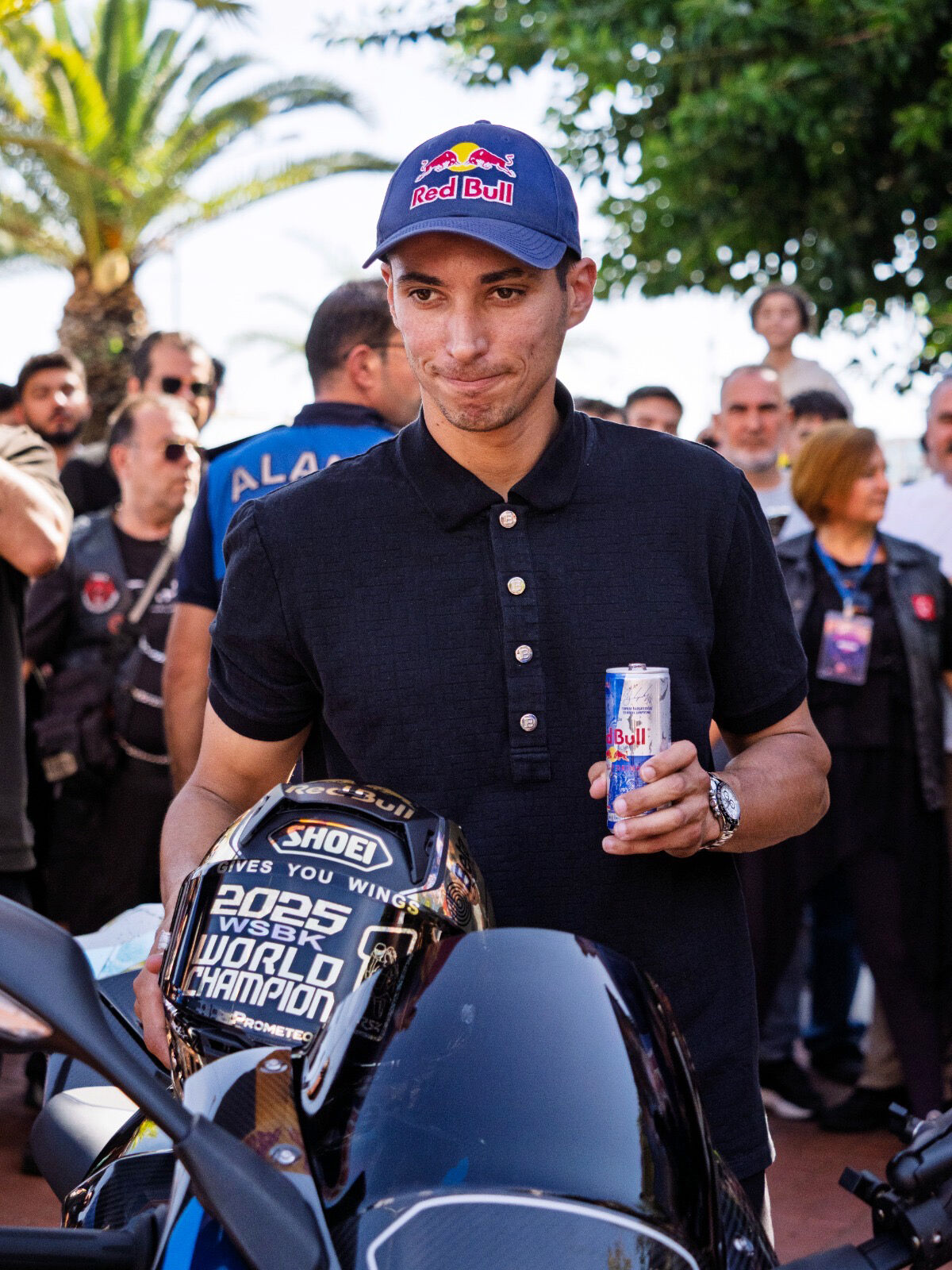 D U N Y A S A M P I Y O N U T O P R A K R A Z G A T L I O G L U N A C 982897 291828