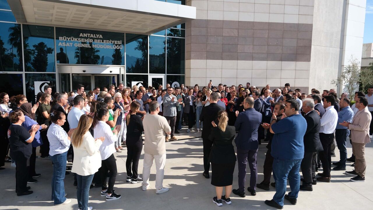 E M E K L I Y E A Y R I L A N K U R T A A L K I S L A R L A V E D A 964823 286534