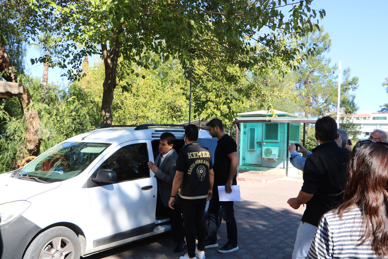 E S K I K E M E R B E L E D I Y E B A S K A N I M U S T A F A G U L 991100 294055