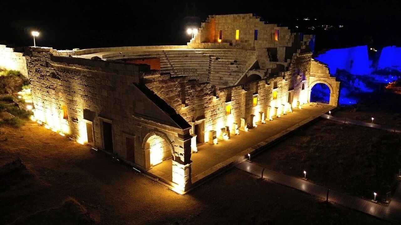 G4 B R L Uw W0 A A X Zs4