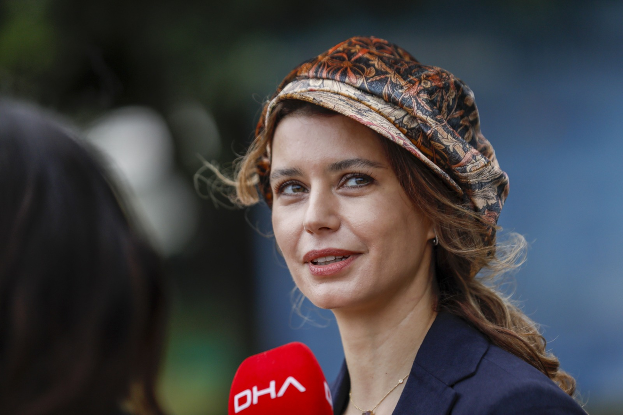 J U R I D E N A L T I N P O R T A K A L O V G U S U 990551 293887