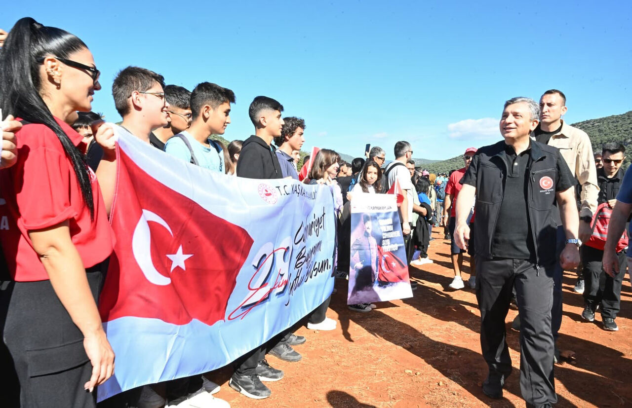 K A S’ T A E C D A D I N Y O L U N D A C U M H U R I Y E T E S A Y G 983022 291861