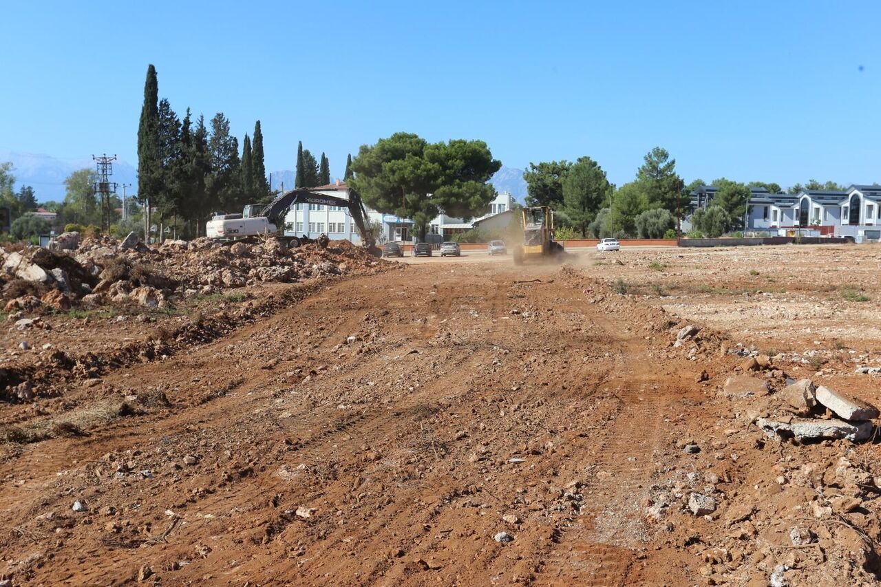 Kepezden Edip Akbayram Genclik Parkina Ulasimi Kolaylastiracak Yeni Yol Atagi 7