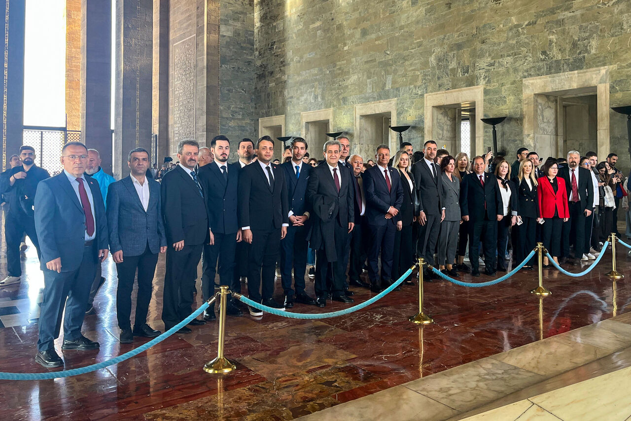 M A N A V G A T B E L E D I Y E B A S K A N V E K I L I C I C E K A 973863 289212