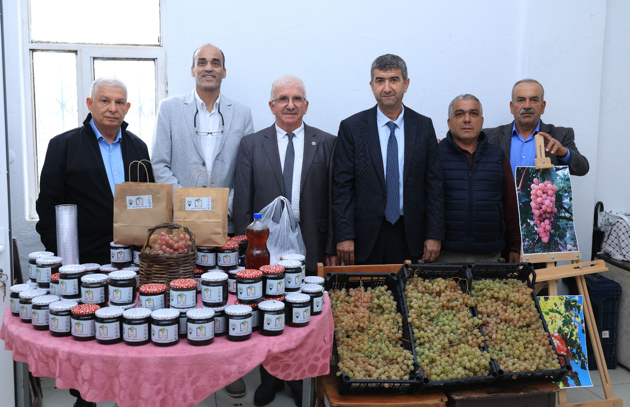 M A R G A Z U Z U M U N E C O G R A F I I S A R E T 952987 282904