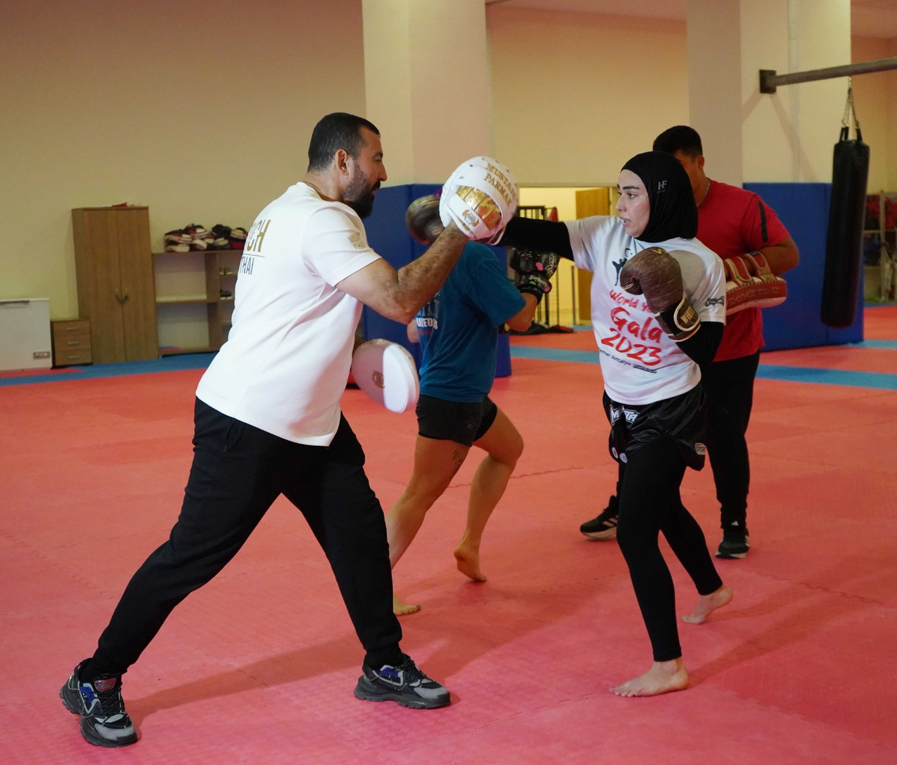 M U A Y T H A I M I L L I T A K I M T E K N I K D I R E K T O R U U R 974846 289501