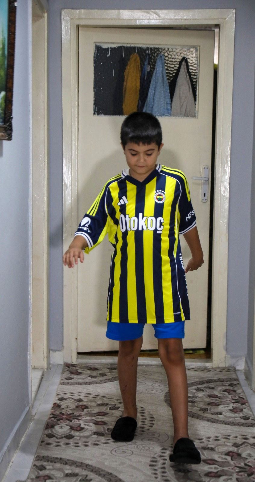 M U H A B B E T K U S U N U N P E S I N D E N 6 N C I K A T T A N D 973109 288984