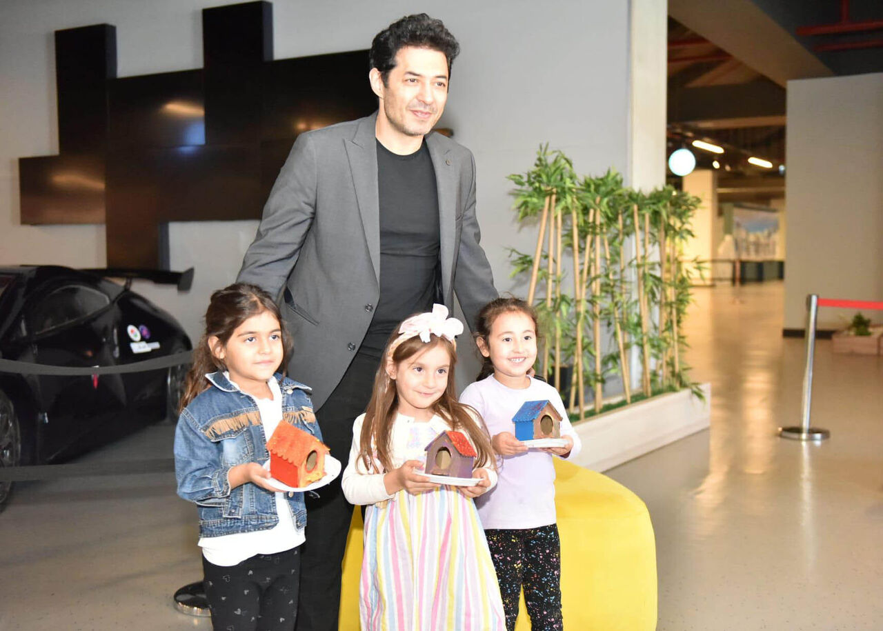 O Y U N C U M E R T F I R A T D O K U M A P A R K M U Z E L E R I N I 961753 285593