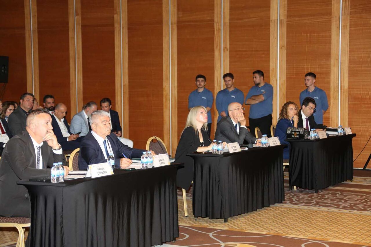 P R O F. D R. O Z L E N E N O Z K A N 47’ N C I U L U S A L K 972126 288675