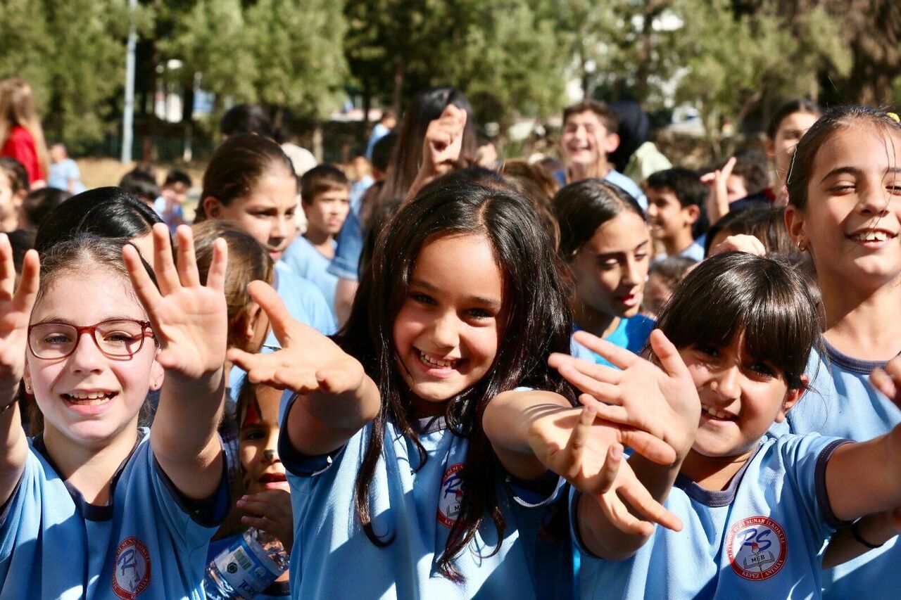 Sahne Kepez Ogrencilerle Bulustu 6