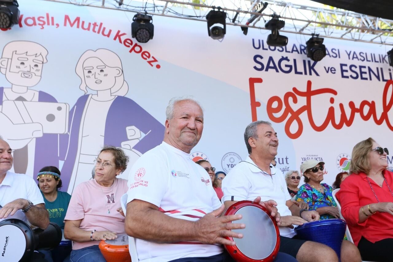 Uluslararasi Yaslilikta Saglik Ve Esenlik Festivali Dopdolu Etkinliklerle Devam Etti 15