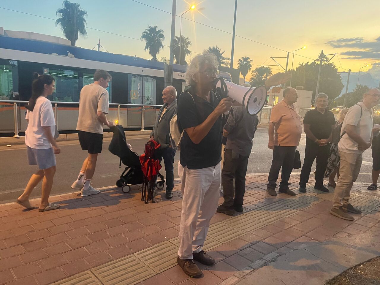 Whatsapp Image 2025 10 03 At 08.37.25