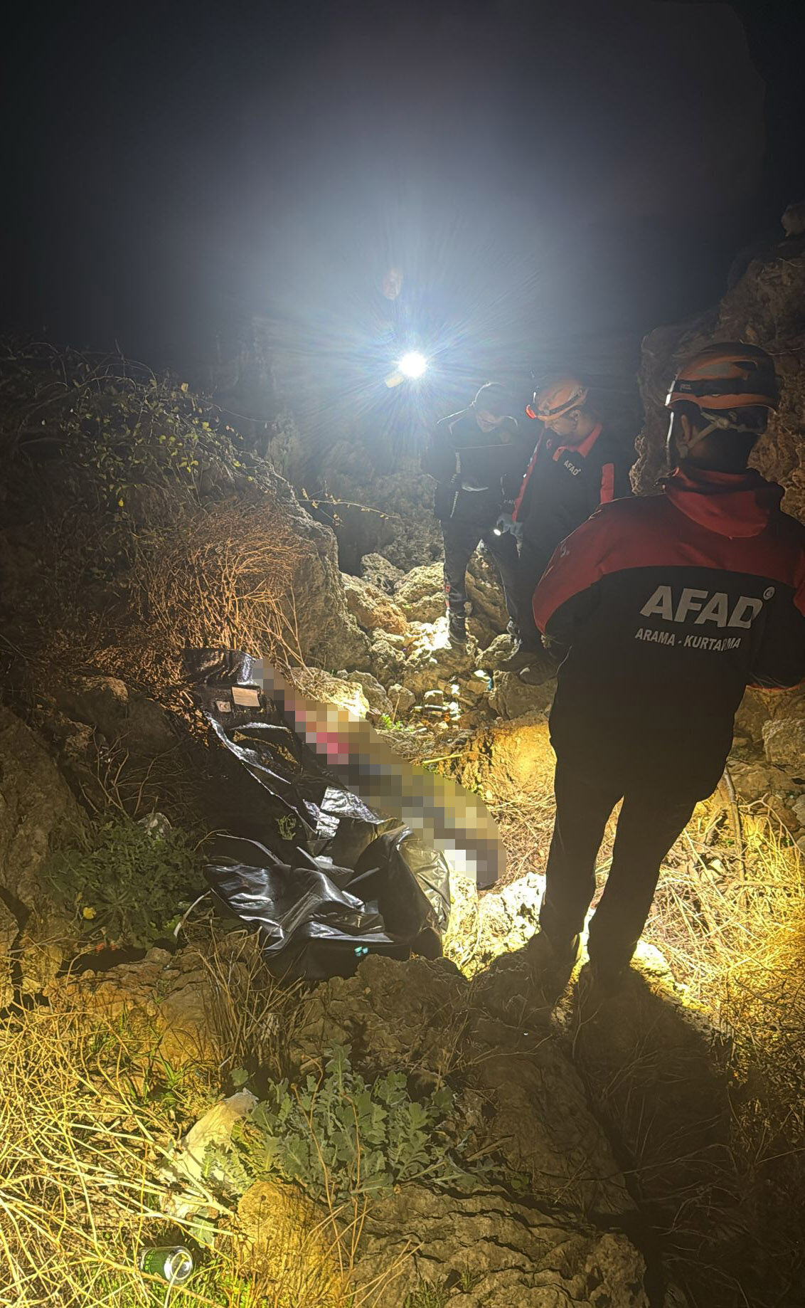 35 M E T R E L I K F A L E Z L E R D E N D U S E N K I S I H A Y A T 1009539 299480