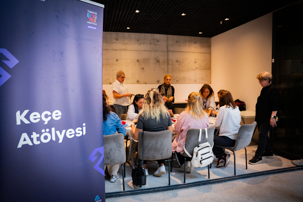 A N T A L Y A K U L T U R L E N E F E S A L I Y O R S A N A T L A P 997885 296054