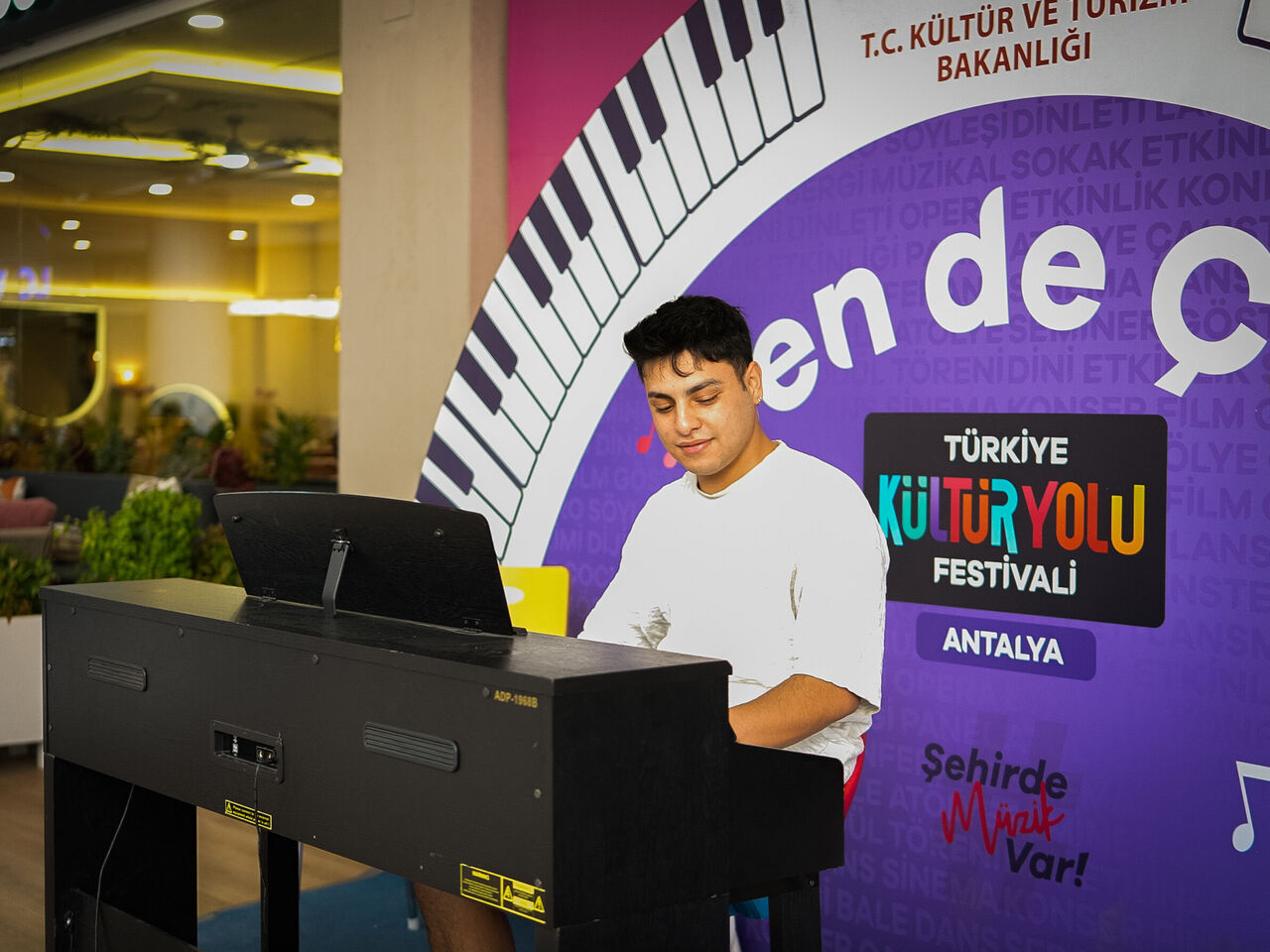 A N T A L Y A N I N K U L T U R S A N A T Y O L C U L U G U H I Z K 1003047 297625