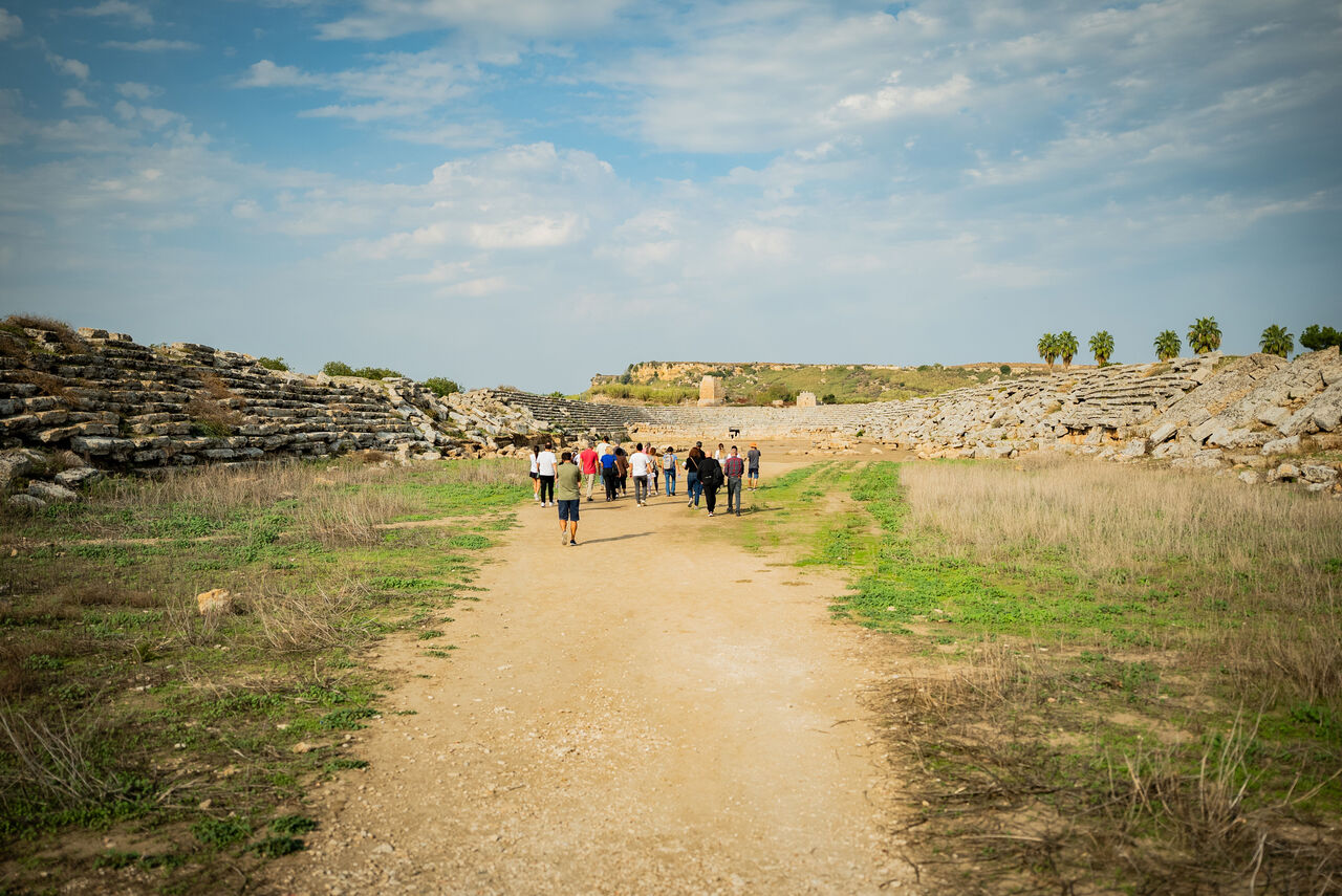 A N T A L Y A N I N K U L T U R S A N A T Y O L C U L U G U H I Z K 1003048 297625