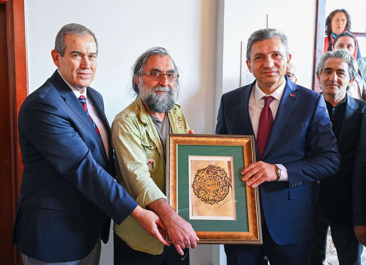 A N T A L Y A Y A M I K R O M I N Y A T U R M U Z E S I 1016351 301532