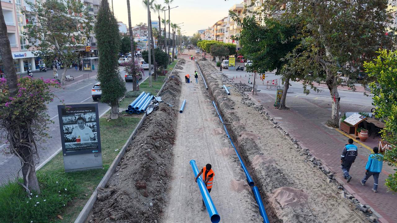 A T A T U R K C A D D E S I N D E T A R I H I D O N U S U M 1024875 304134