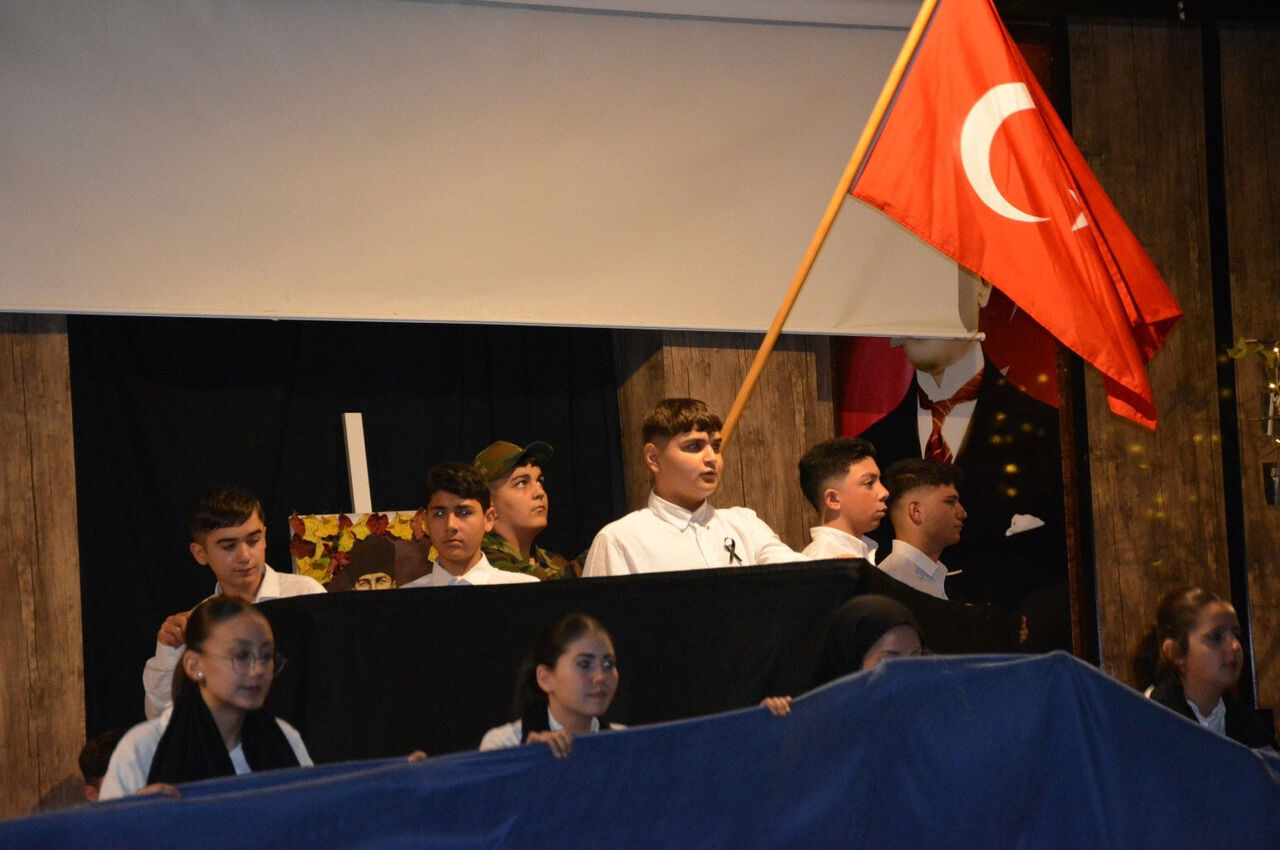 A T A T U R K K O R K U T E L I D E A N I L D I 1008992 299296