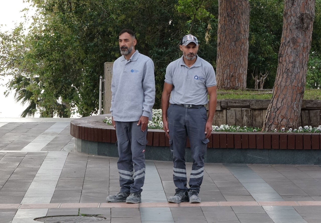 A T A Y A D E N I Z D E S A Y G I D U R U S U 1007744 298967