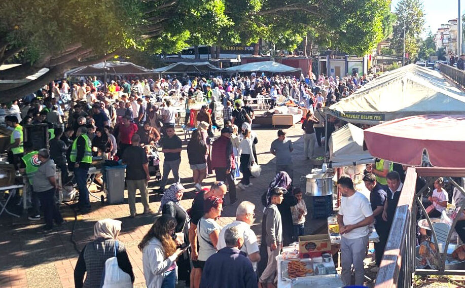 Baskan Gungor Gazze Kermesine Katildi 997067 295769 (1)