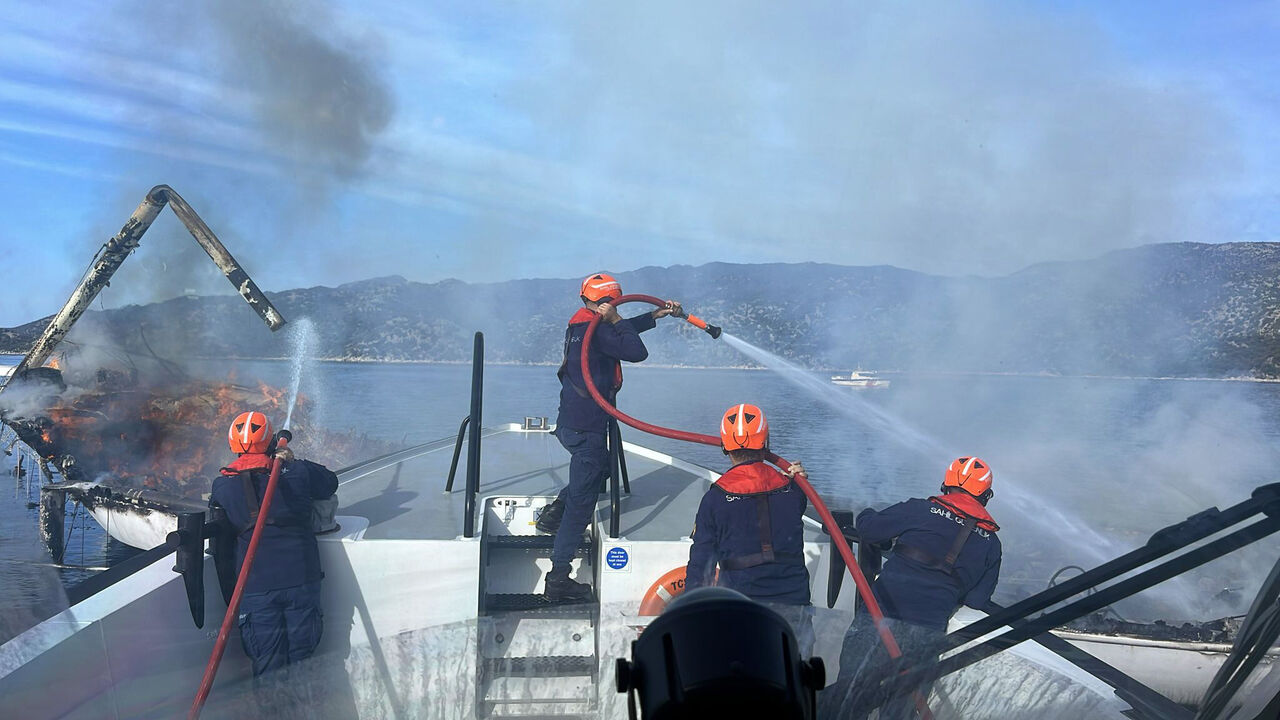 D E M R E’ D E T I C A R I Y A T Y A N D I 994438 295037