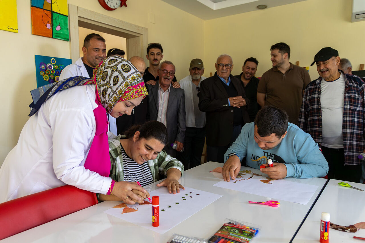 E N G E L S I Z Y A S A M M E R K E Z I N D E K A R D E S K U R U M 1011625 300102