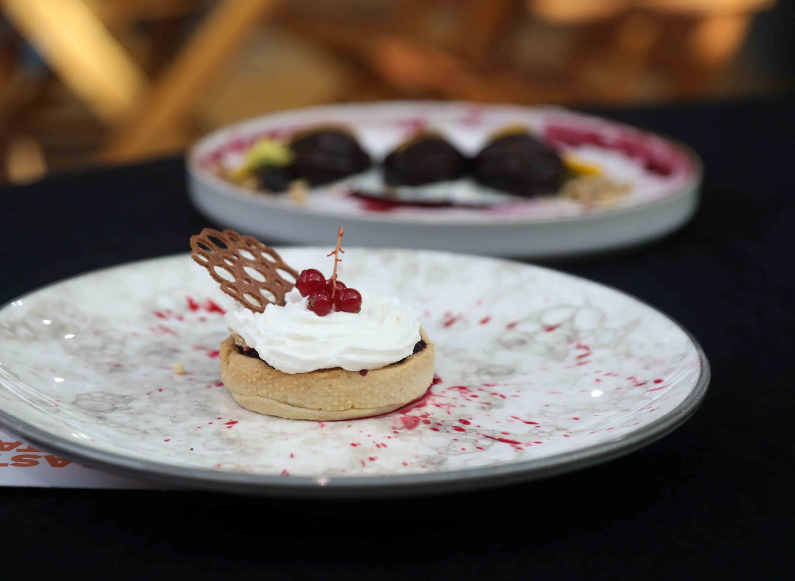 G E L E C E G I N S E F L E R I G A S T R O N O M I K A R I Y E R L E R 1030332 305697