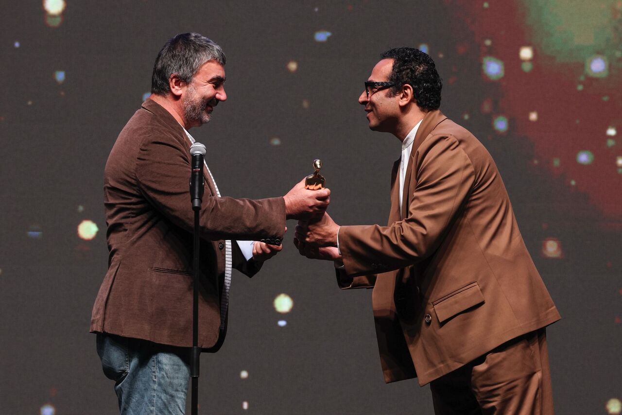 G4S I U G X A A A8 Hy