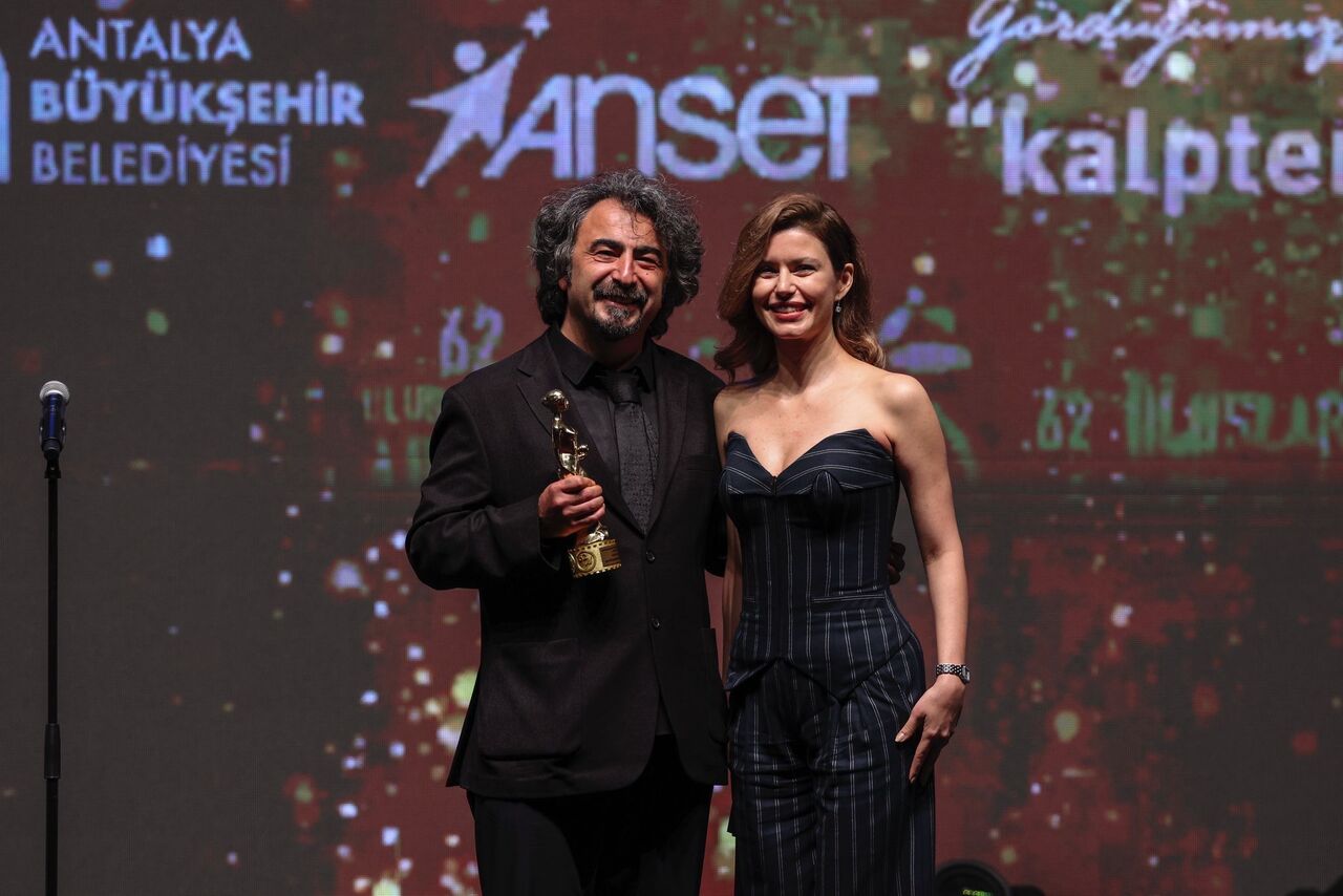 G4S N64 X Q A A M W Do