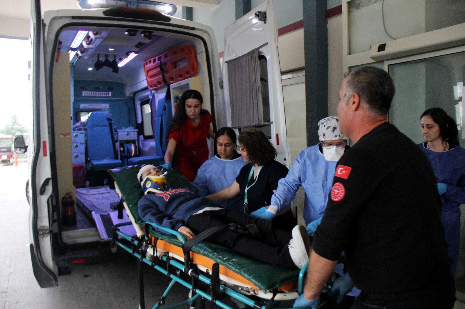 H A S T A N E D E K I T A T B I K A T G E R C E G I N I A R A T M A D I 1037736 307973