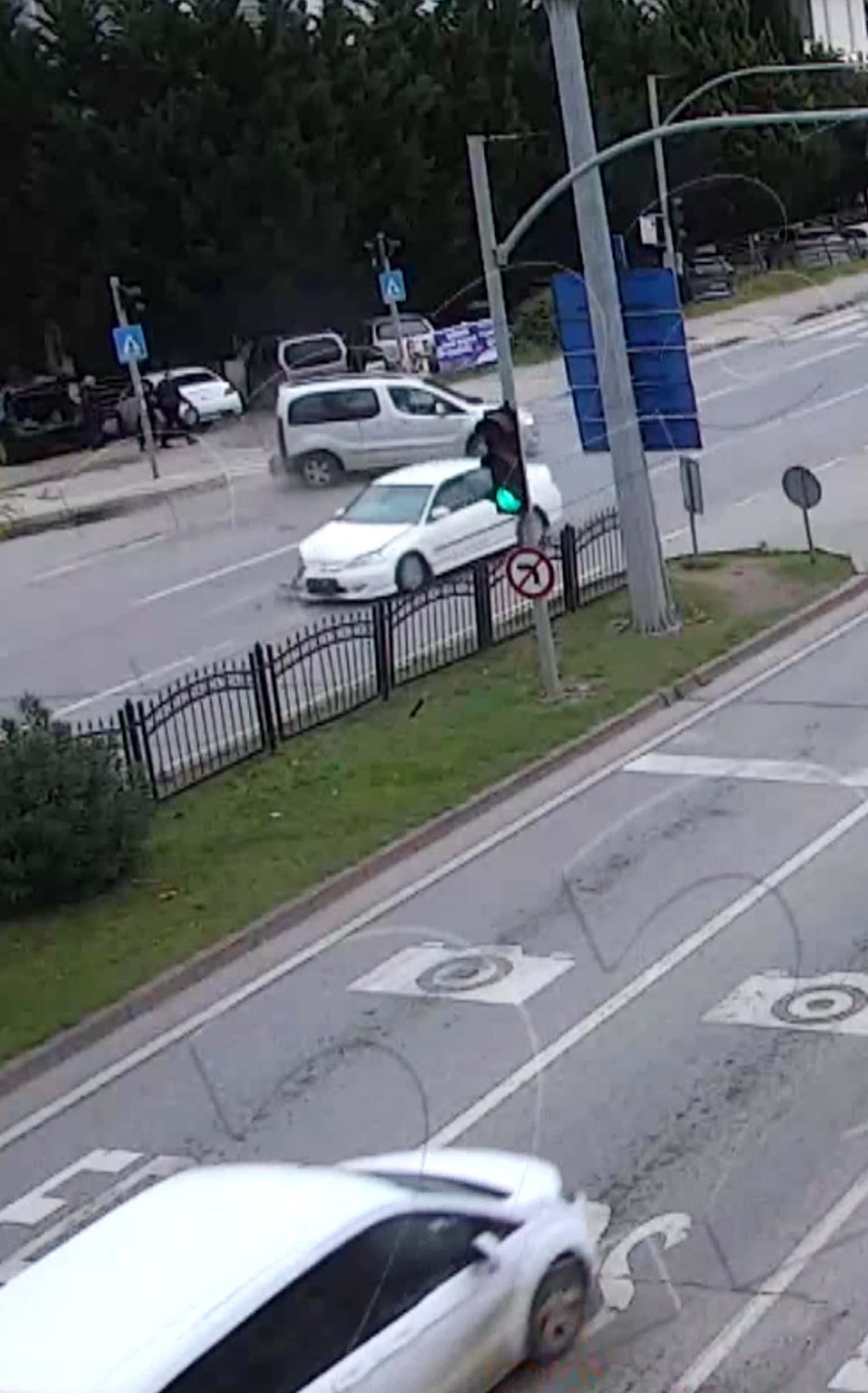 H E R G U N O R T A L A M A 1850 K A Z A D A 7 K I S I O L D 1031959 306205