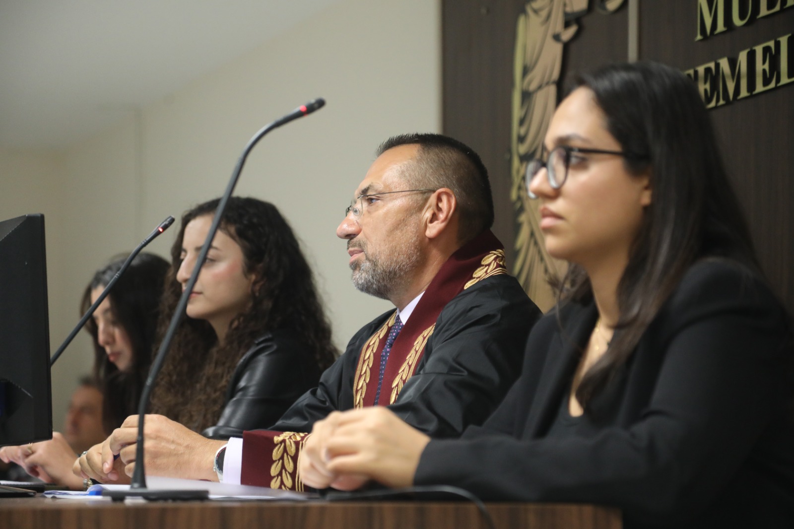 H U K U K O G R E N C I L E R I N D E N G E R C E G I N I A R A T M A Y A 1018756 302243