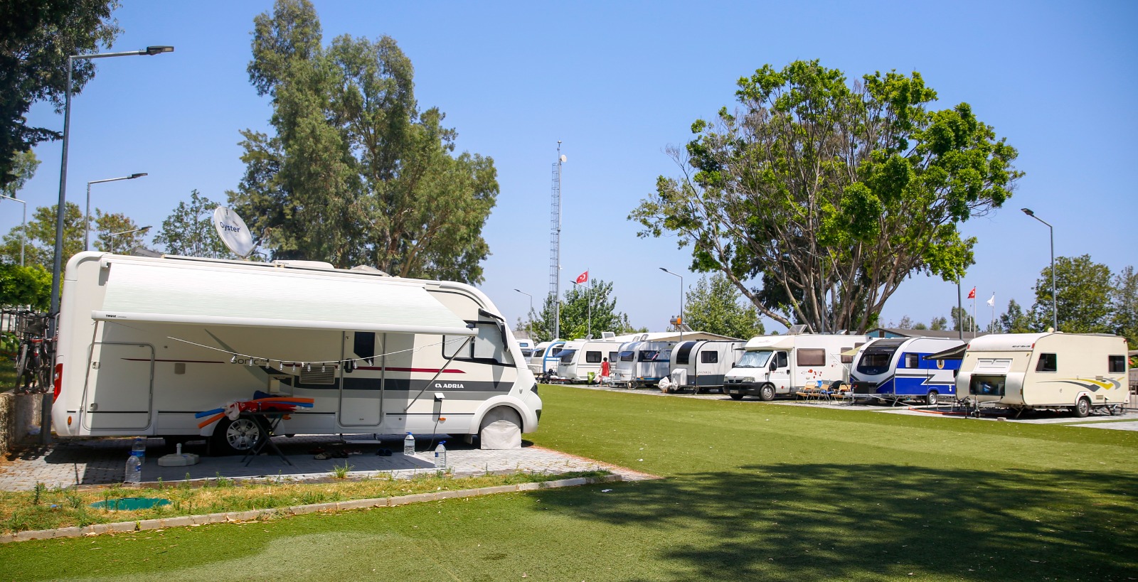 K A R A V A N P A R K T A Y A Z K I S T A T I L H A R E K E T L I 1020505 302817