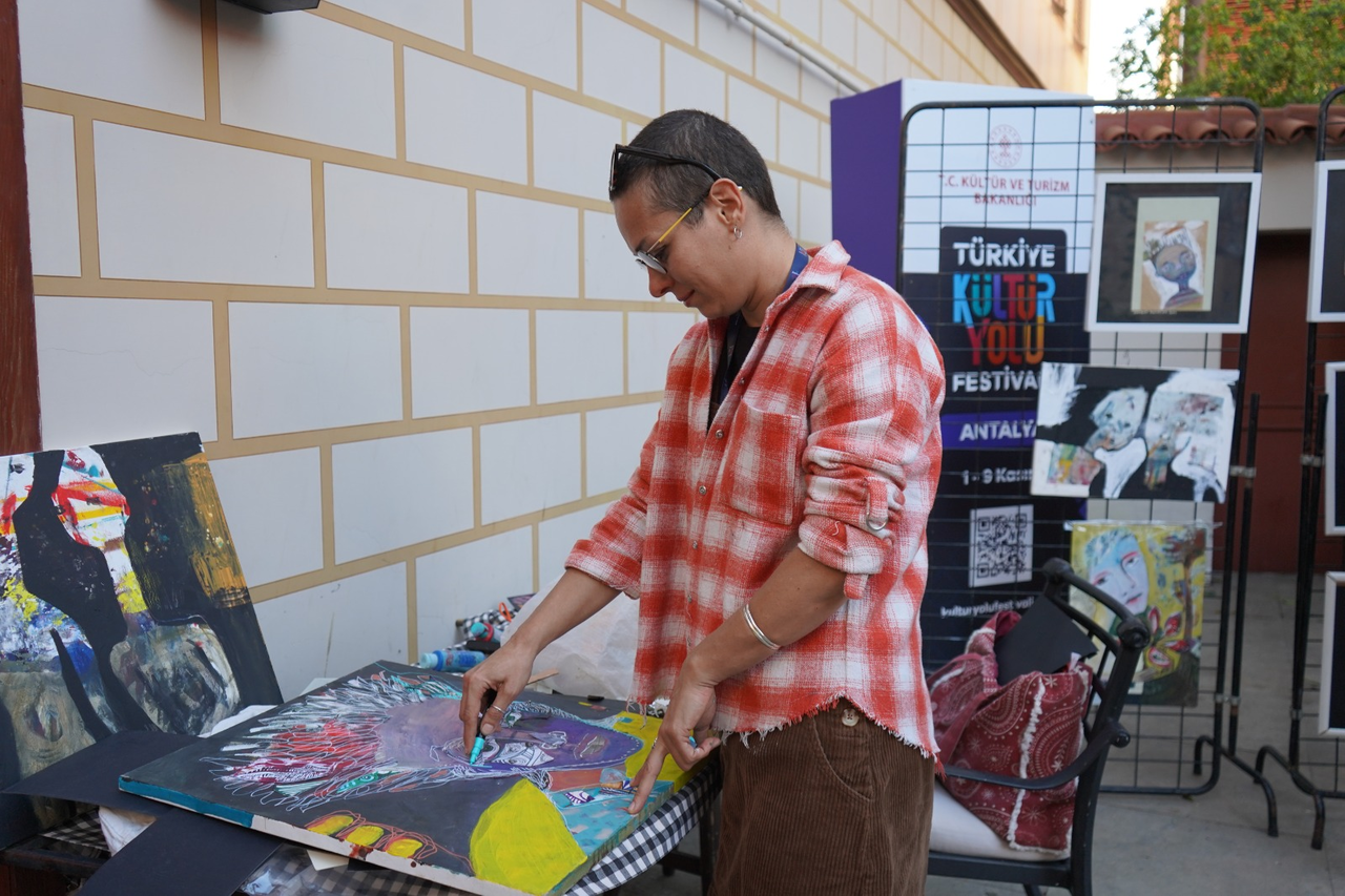 K A Y I P E S E R L E R I N I S E S S I Z K A H R A M A N B U L D U 1014548 301056