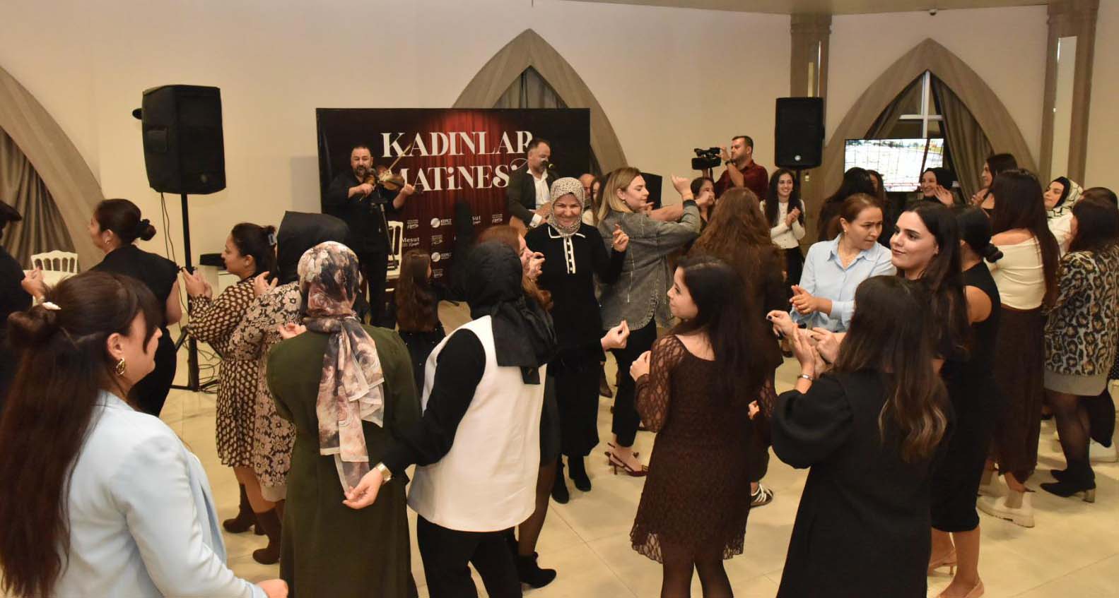 K E P E Z’ D E N O G R E T M E N L E R G U N U’ N E O Z E L K U T L A 1032351 306328