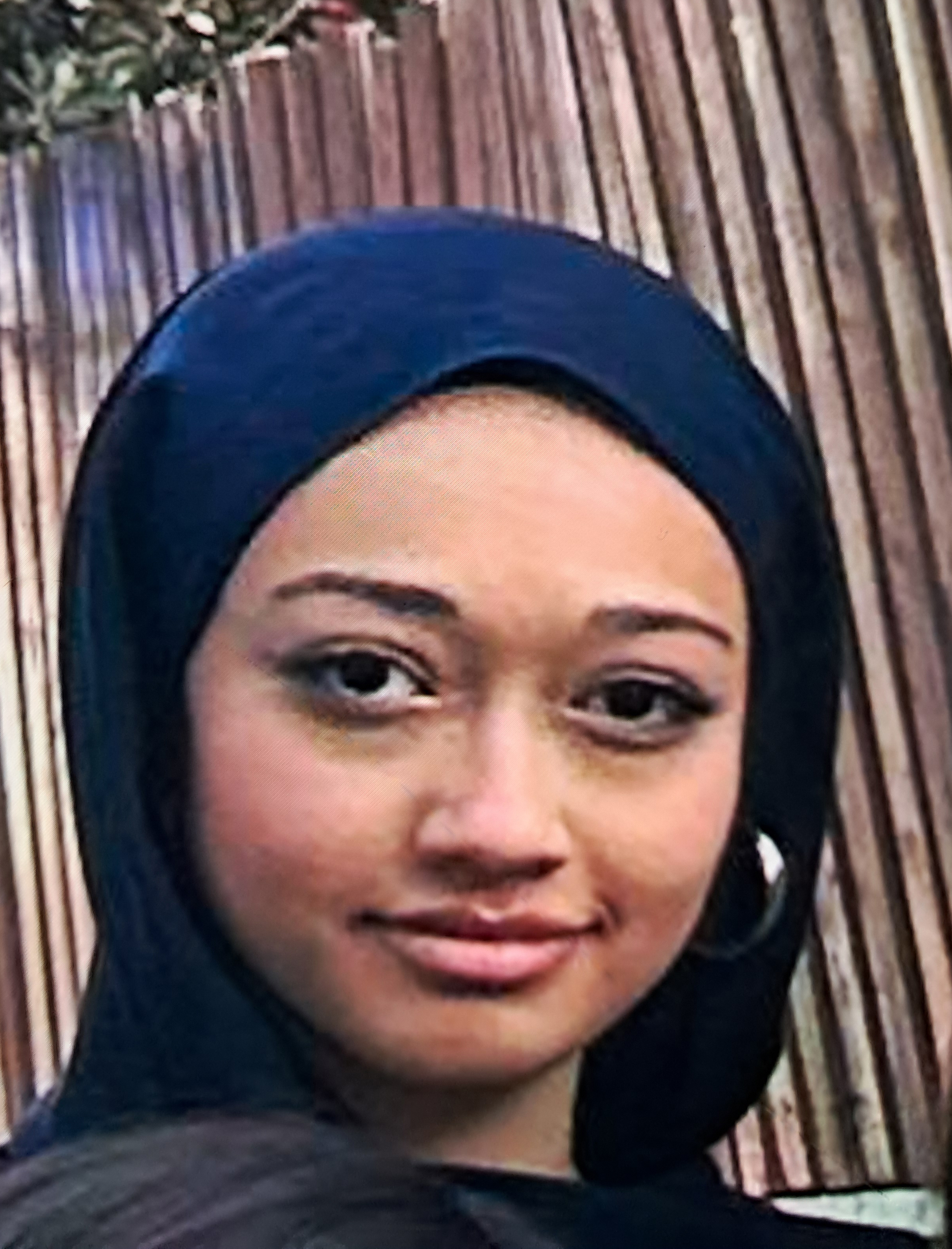 M E Z U N I Y E T F O T O G R A F I C E K I M I N D E N E V E D O N E N 1027052 304773