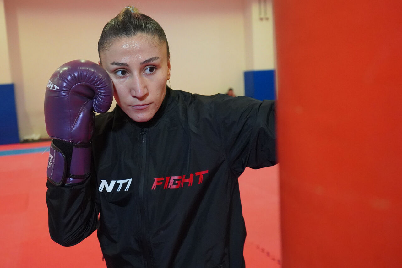 M U A Y T H A I D U N Y A S A M P I Y O N L A R I N I N Y E N I R O T A 1013042 300574