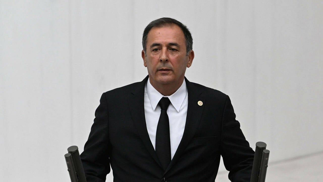 Mustafa Erdem Kimdir Chp Milletvekili Mustafa Erdemin Kariyeri Ve Siyasi Hayati