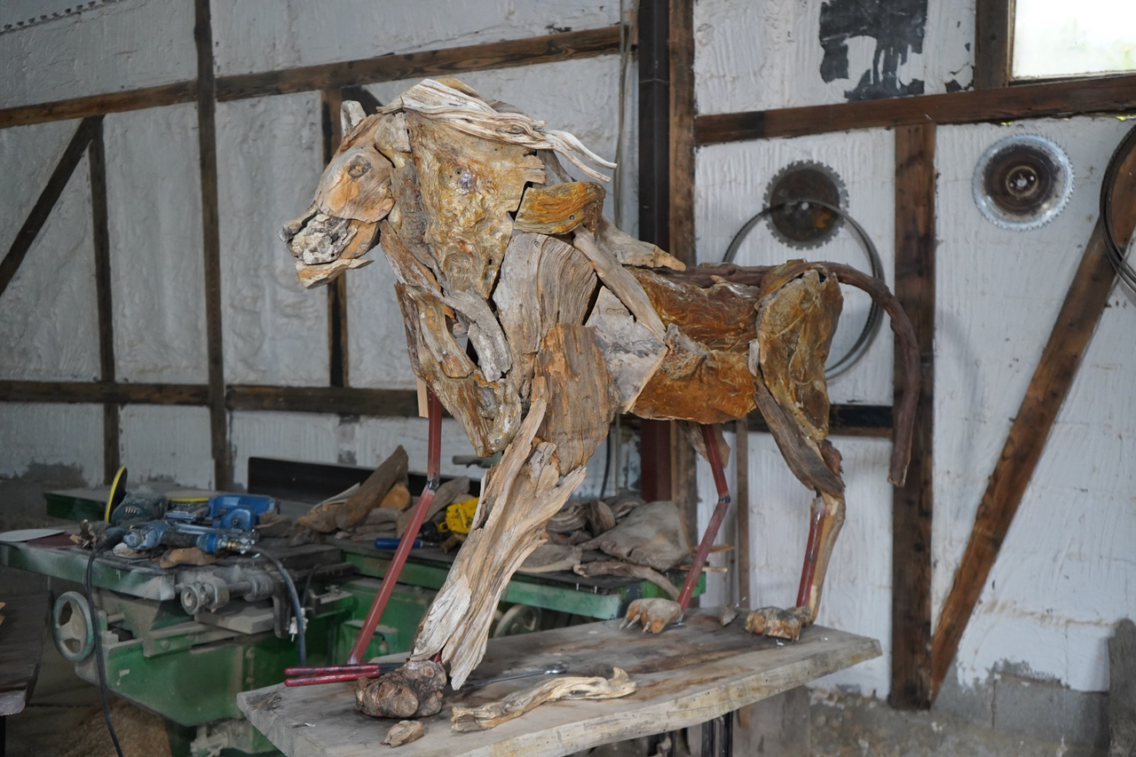 O L D U R U L E N A S L A N Z E U S U N A G A C T A N H E Y K E L I 996183 295521