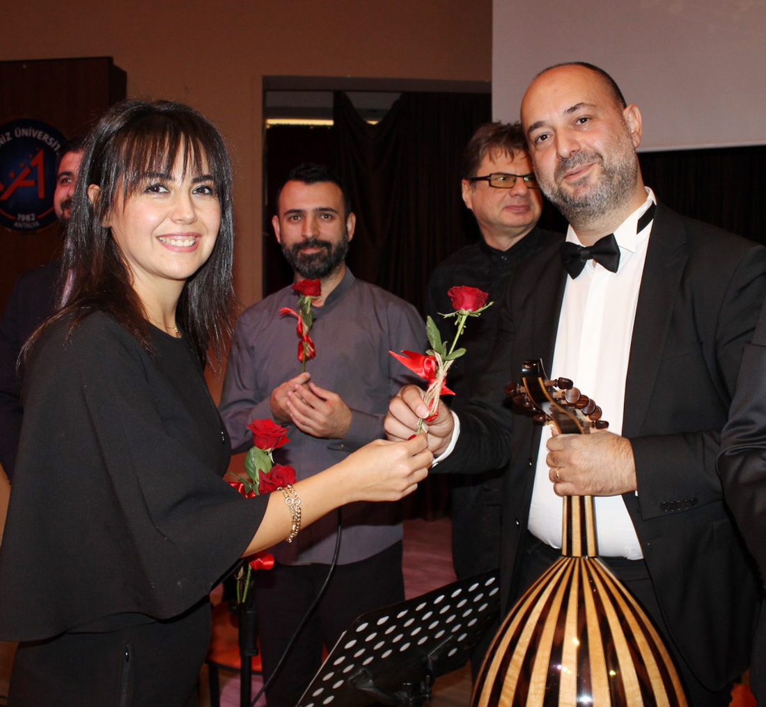 Ogretim Uyelerinden Ogretmenler Gunu Kon 1032108 306255 (1)