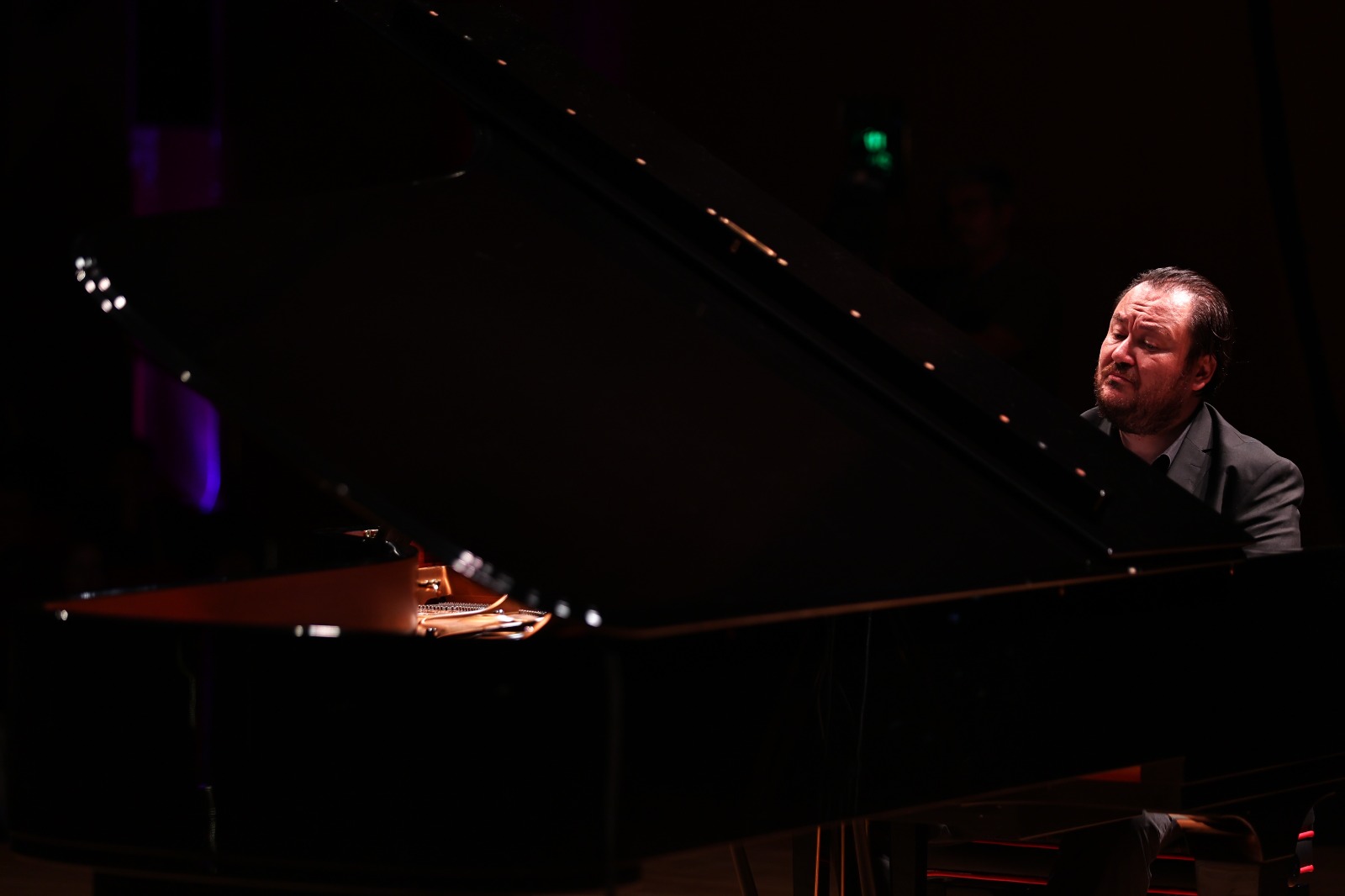 P I Y A N O F E S T I V A L I N D E G O K H A N A Y B U L U S G E C E S 1040547 308800