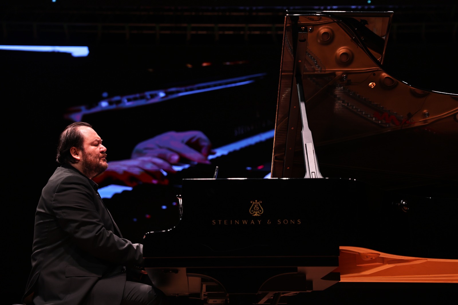 P I Y A N O F E S T I V A L I N D E G O K H A N A Y B U L U S G E C E S 1040548 308800