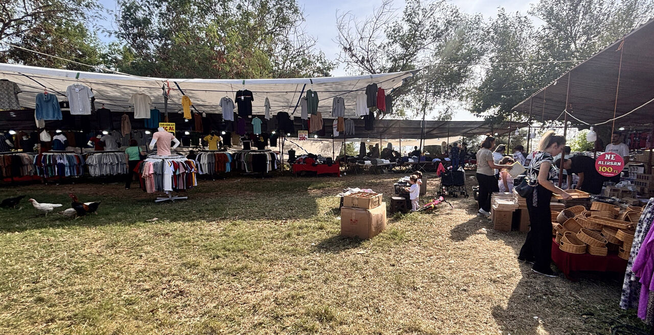 S E H R I N M E R K E Z I N D E T E P K I C E K E N F E S T I V A L G 998824 296335