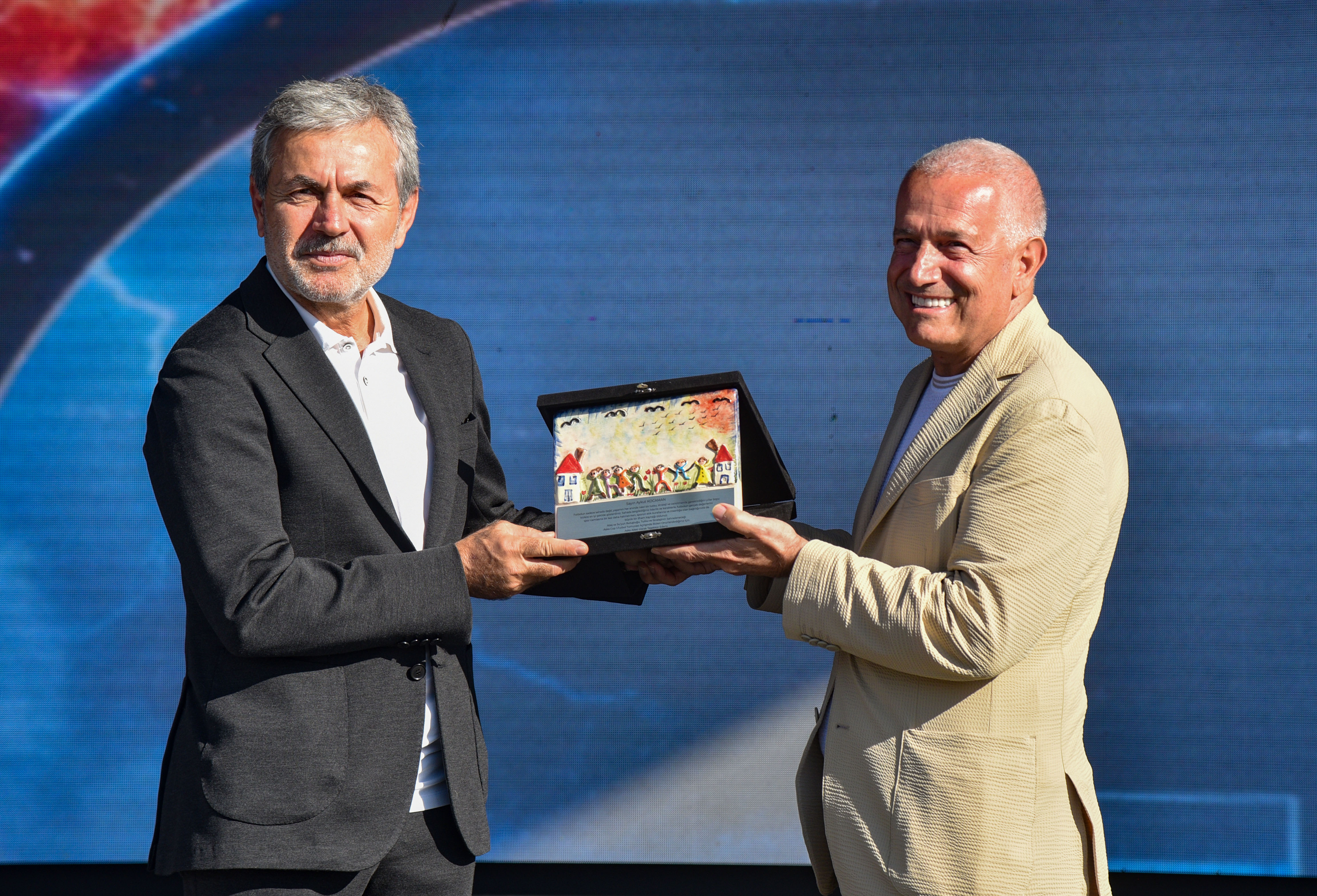 T U R I Z M C I L E R I N D O S T L U K T U R N U V A S I 1020315 302757