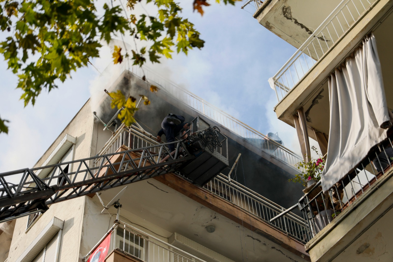 Y A N G I N C I K A N D A I R E K U L L A N I L A M A Z H A L E G E L 1000444 296845