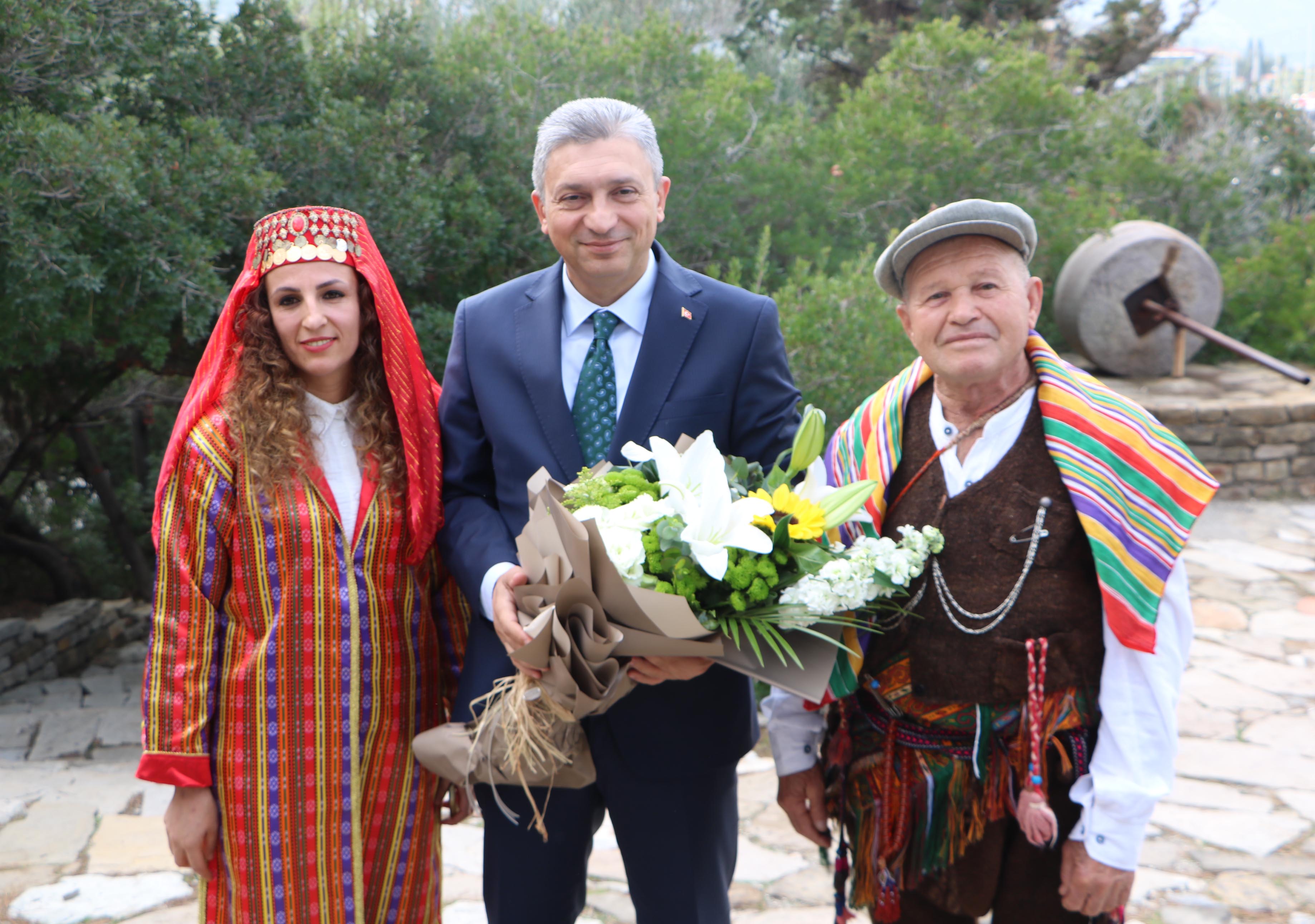 Y O R U K L E R I N C O G R A F I I S A R E T B A S V U R U S U Y A P I 1033087 306561